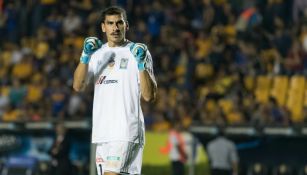 Nahuel Guzmán durante un encuentro de Tigres en el Volcán