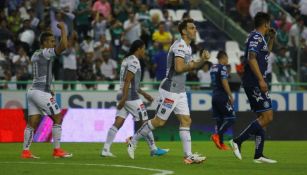 Boselli celebra el único tanto de la Fiera frente a Puebla