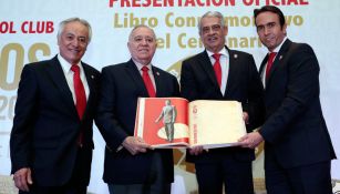 Las personalidades del Toluca, en la presentación oficial del libro 'Orgullo y Tradición'