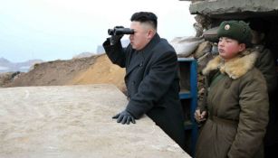  Kim Jong-un en una prueba militar 