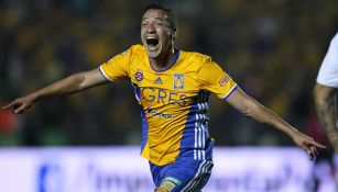Dueñas grita su golazo contra Monterrey en Cuartos del Cl2017