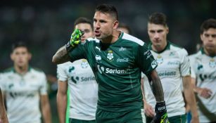 Jonathan Orozco, durante un partido de Santos en el Clausura 2017