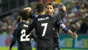 Ramos y CR7 se abrazan tras lograr el título con el Real Madrid