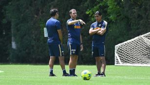 Palencia observa un entrenamiento en CU