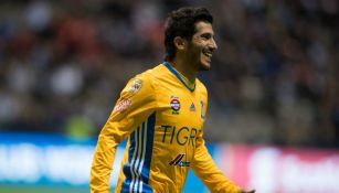 Damián Álvarez durante un partido de Tigres 