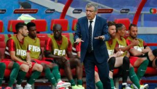 Fernando Santos durante el juego entre Portugal y México