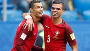 Pepe y CR7 celebran un gol de Portugal en la Confederaciones