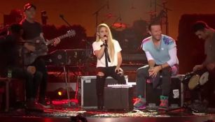 Shakira y Chris Martin cantan a dueto