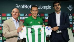 Andrés Guardado, durante su presentación con el Betis