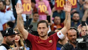 Totti se despide en su último jugo con la Roma