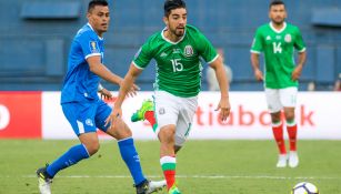 Pizarro, durante un juego con el Tri en Copa Oro