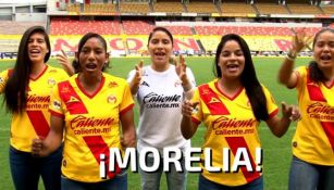 Las jugadores de Monarcas piden al público no ofender al portero rival