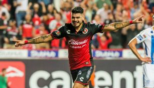 Gustavo Bou celebrando su tanto frente a Pachuca