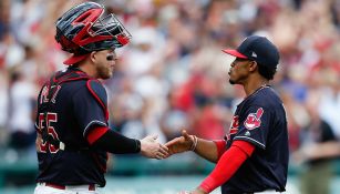 Pérez y Lindor se saludan en el campo