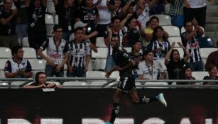 Avilés Hurtado celebrando su gol frente a Pumas