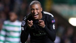 Mbappé celebra un gol con el PSG