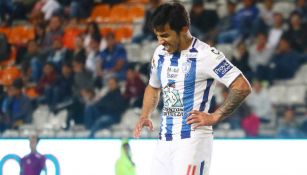 Puch se lamenta durante un juego con Pachuca