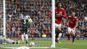 Fellaini celebra su primera anotación frente al Crystal Palace