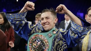 Golovkin festeja tras la pelea contra Saúl Álvarez