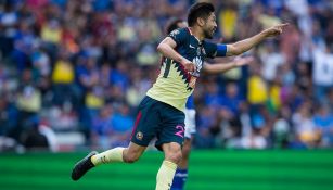 Oribe Peralta celebra su anotación contra Cruz Azul