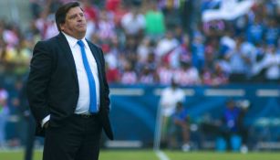 Miguel Herrera, durante un juego con América