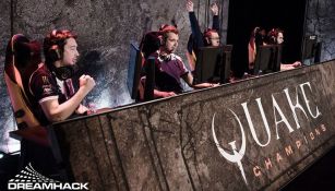 Los jugadores de Team Liquid celebran un triunfo en el torneo de Quake