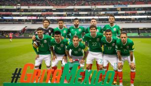 Selección Mexicana posa antes del partido clasificatorio