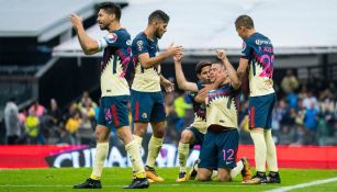 Los jugadores de América celebran un tanto frente a Cruz Azul en Copa MX