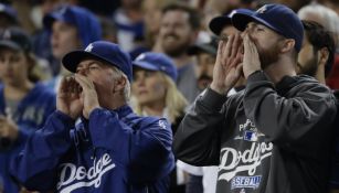 Fanáticos de Dodgers apoyan a su equipo 