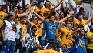 Afición de Tigres en el Estadio BBVA Bancomer