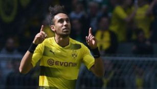 Aubameyang festejando un gol en la Bundesliga