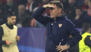 Eduardo Berizzo, durante el juego contra Liverpool