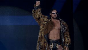 Johnny Impact previo a una lucha