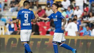 Martín Rodríguez y Felipe Mora festejan gol con La Máquina