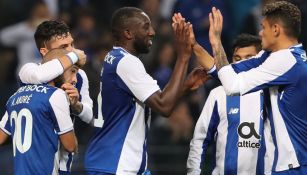 Los jugadores del Porto celebran un gol contra Vitória