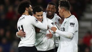 Coutinho celebra con sus compañeros su gol contra el Bournemouth