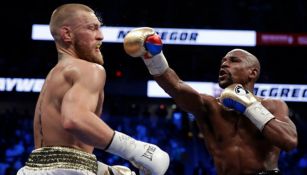 Mayweather lanza un golpe contra McGregor