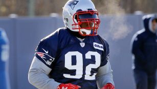 James Harrison durante entrenamiento con Patriots