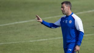 Pedro Caixinha, durante un entrenamiento de Cruz Azul 