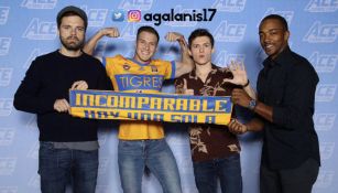 Aficionado de Tigres posa juntos a los Avengers