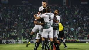 Santos Laguna en festejo en duelo contra Lobos BUAP