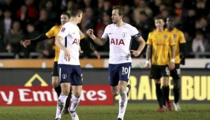 Harry Kane festeja su gol contra el Newport en la FA Cup