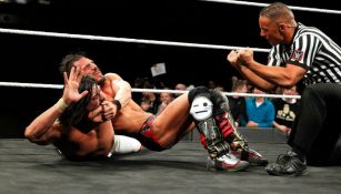 Andrade sufre de una llave de Gargano en TakeOver 