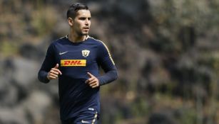 David Cabrera en un entrenamiento de Pumas 