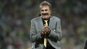 La Volpe sonríe después de un partido del América en el C2017