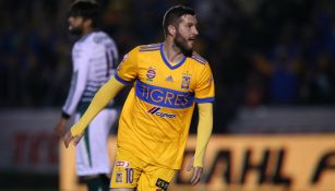 Gignac celebra un gol con Tigres