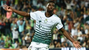 Djaniny Tavares celebra gol contra León 