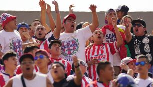 Afición de Chivas canta a todo pulmón en el Estadio Olímpico Universitario 