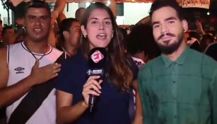 Bruna Dealtry reporta durante durante una cobertura