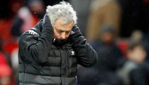 Mourinho se lamenta en juego del Manchester United